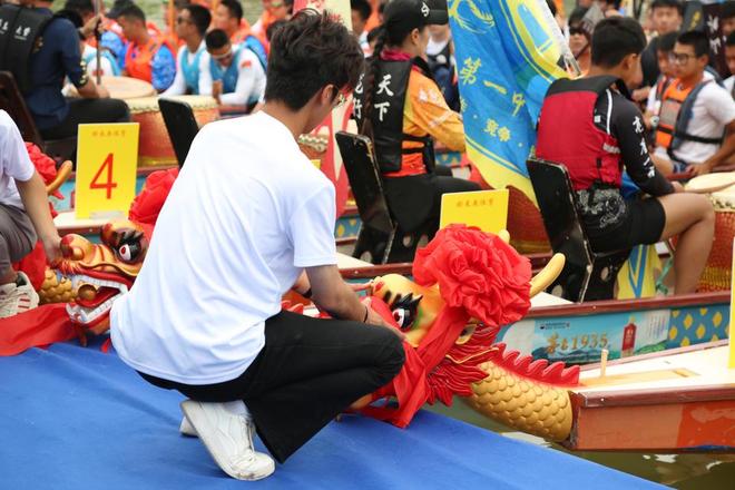 ！2025年龙舟赛决赛在东营区激情上演尊龙凯时人生就是搏平台百舸争流竞豪情(图3)